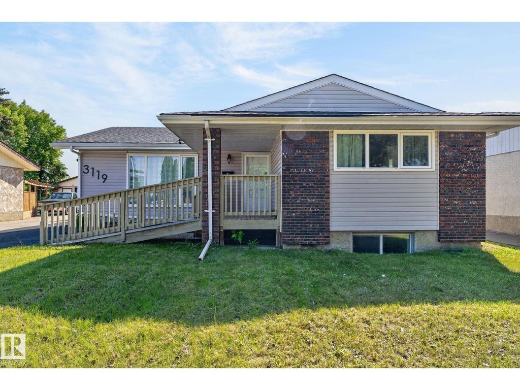 3119 104 St Nw, Edmonton