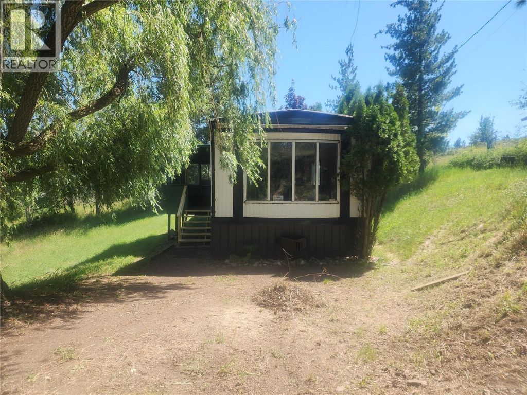 6105 Sleepy Hollow Road, Grand Forks