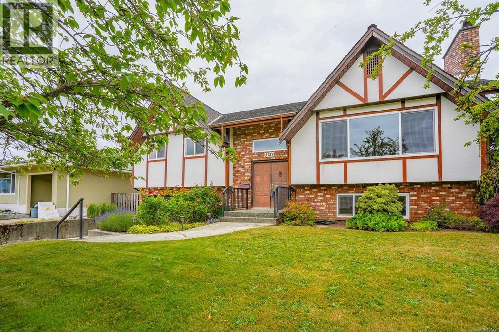 3727 Maitland St, Port Alberni