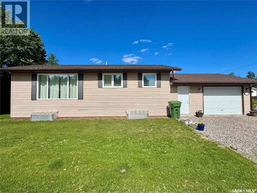1504 Studer Street, La Ronge