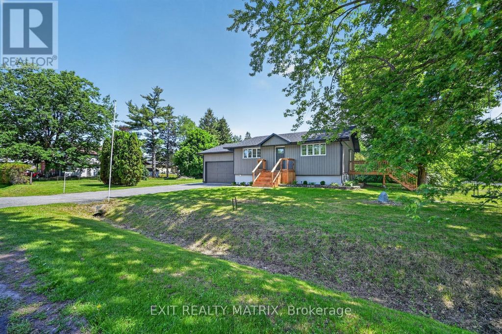 3297 Wayne Street, Ottawa