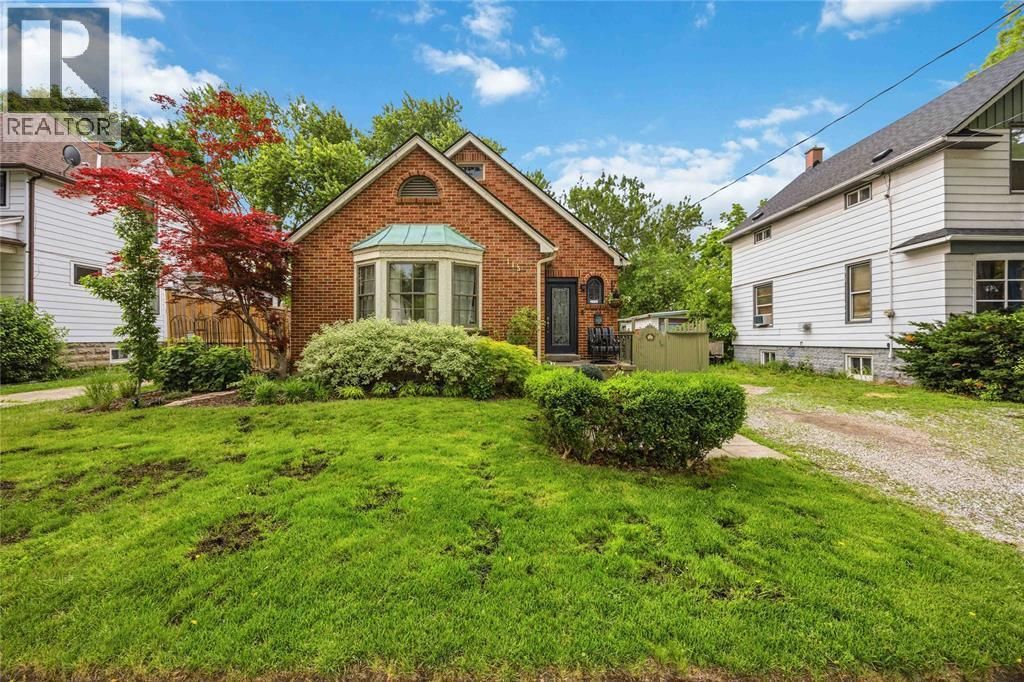 115 Kathleen Avenue, Sarnia