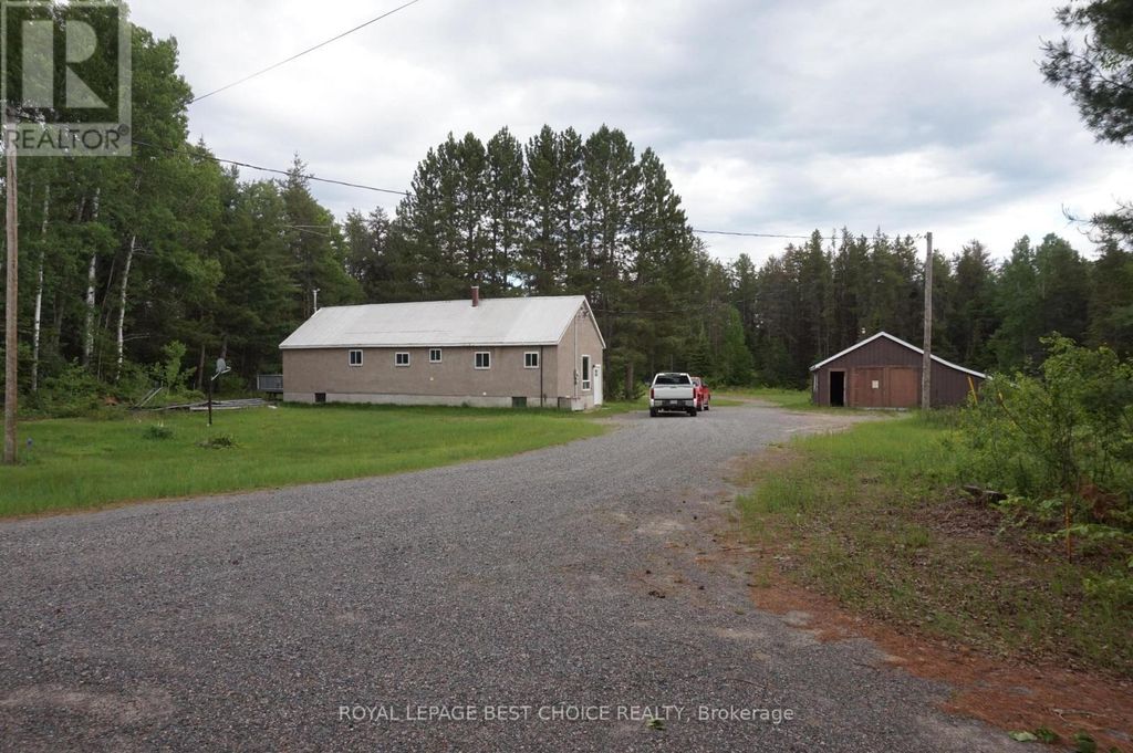 918008-918012 Portage Bay Road, Coleman (coleman Twp)