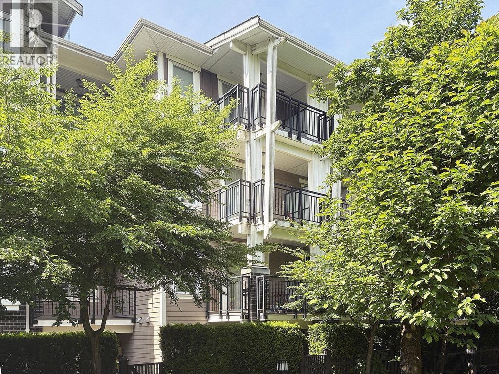 219 5788 Sidley Street, Burnaby