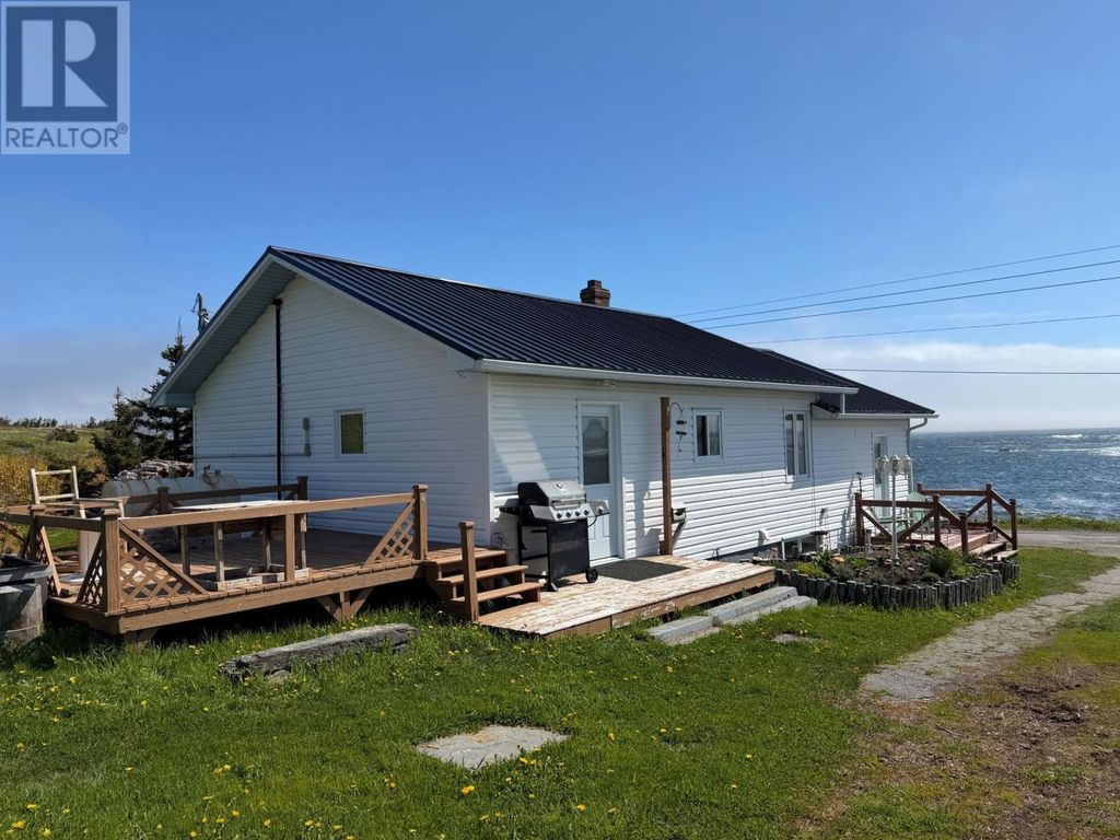 10 Seaview Drive, Ladle Cove