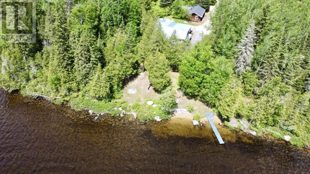 523 Lyndale Rd, White River