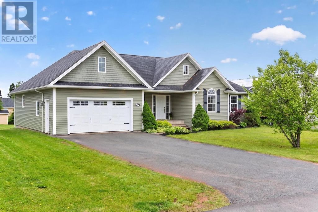 99 Parricus Mead Drive, West Royalty