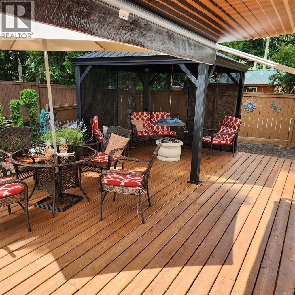 24 6050 Island Hwy, Qualicum Beach