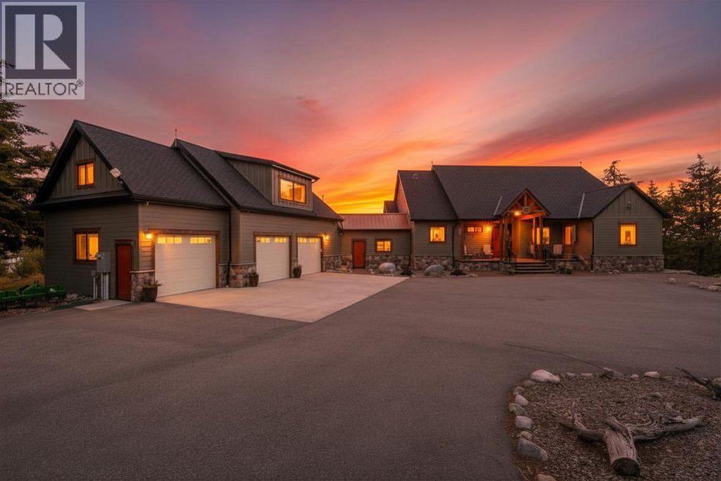 935 Eagle Place, Osoyoos