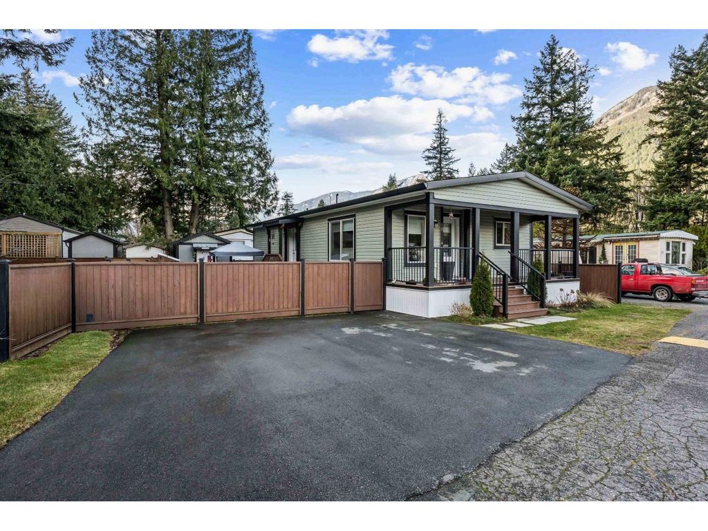 18 63071 Flood Hope Road|hope, Hope
