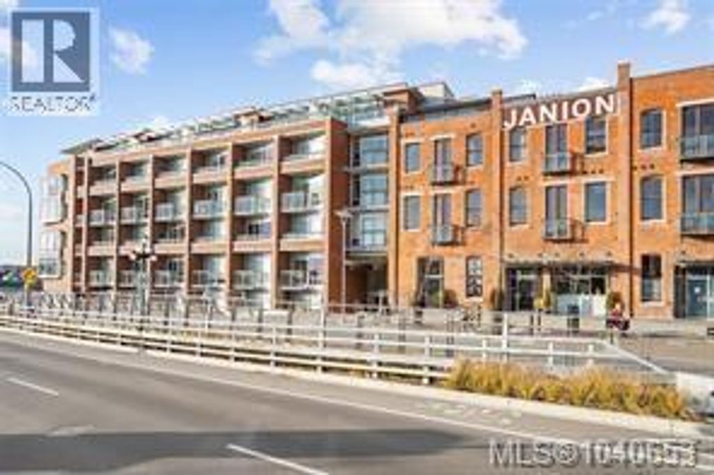 226 1610 Store St, Victoria