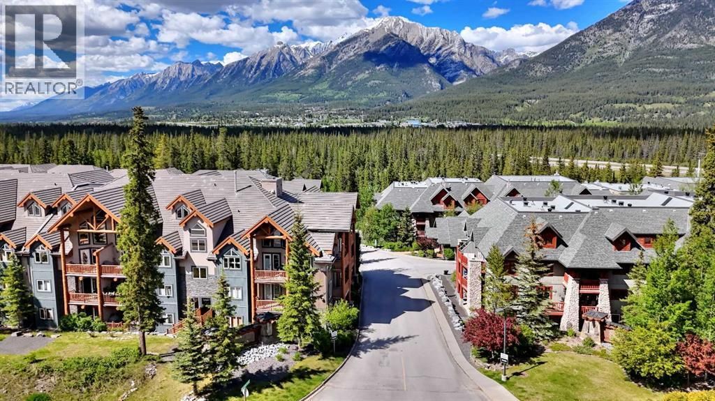 107, 175 Crossbow Place, Canmore