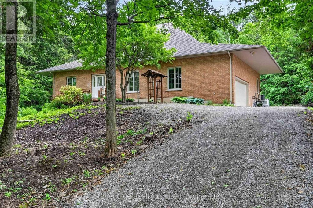 761 Cedarhurst Drive, Selwyn