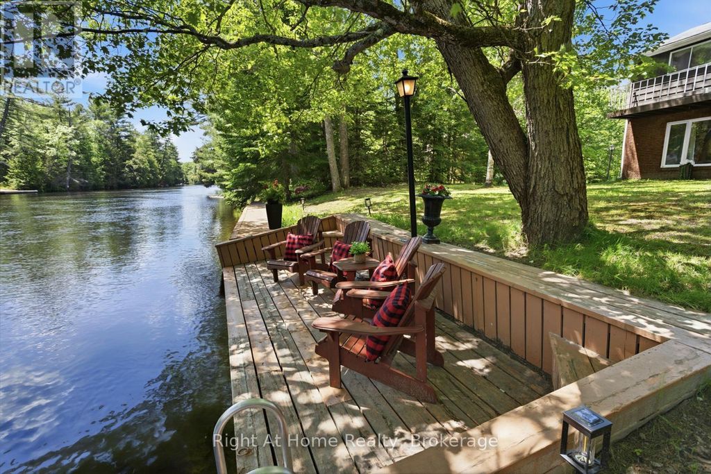 1074 Holiday Park Drive, Bracebridge (macaulay)