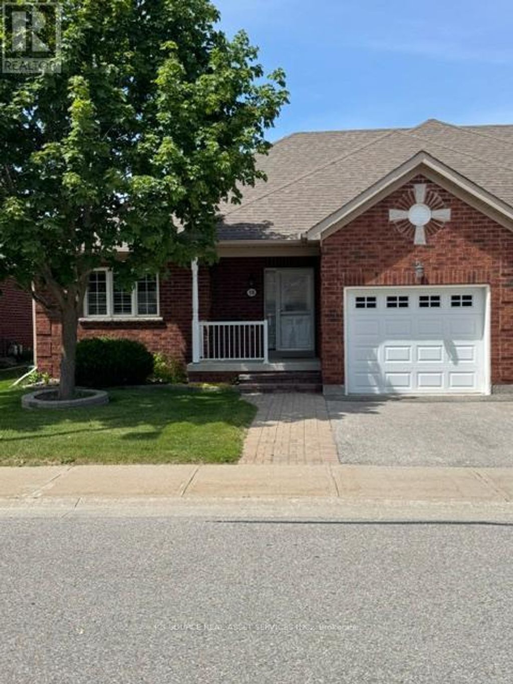 19 Leland Lane E, Whitchurch-Stouffville (stouffville)