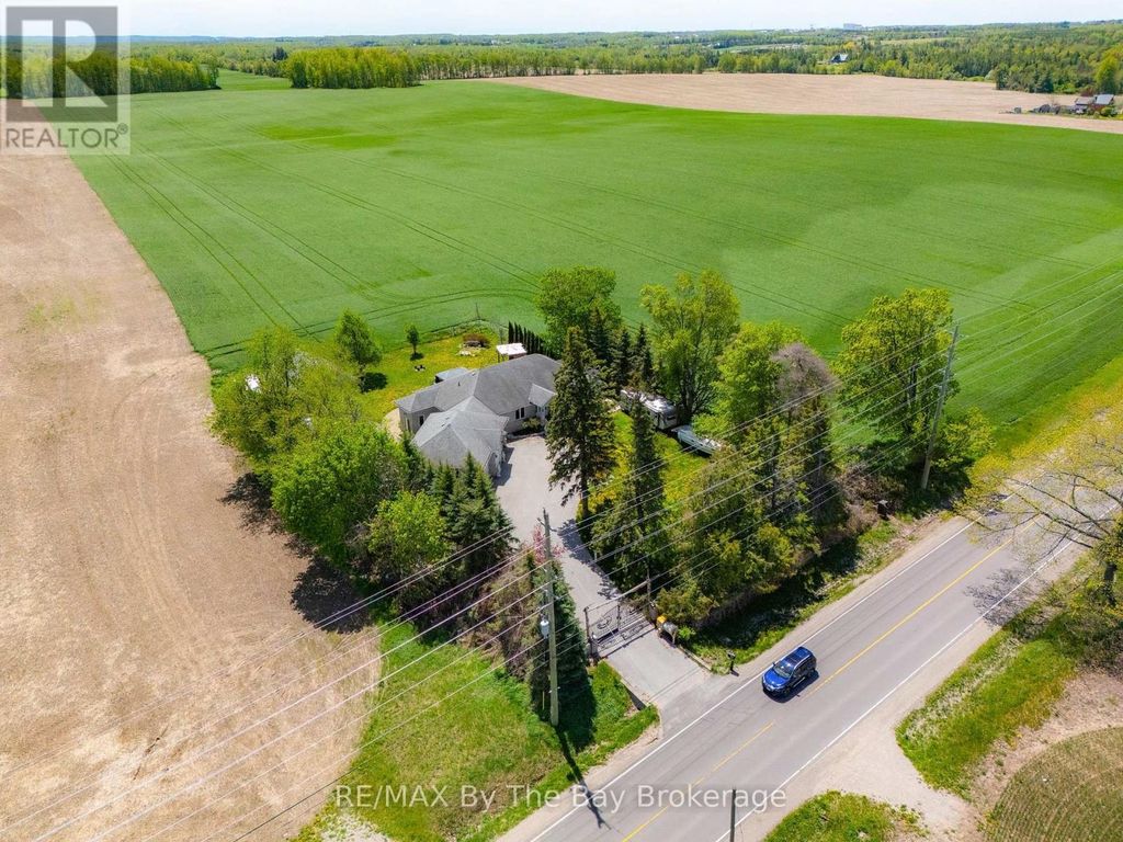 2569 Lockhart Road, Innisfil