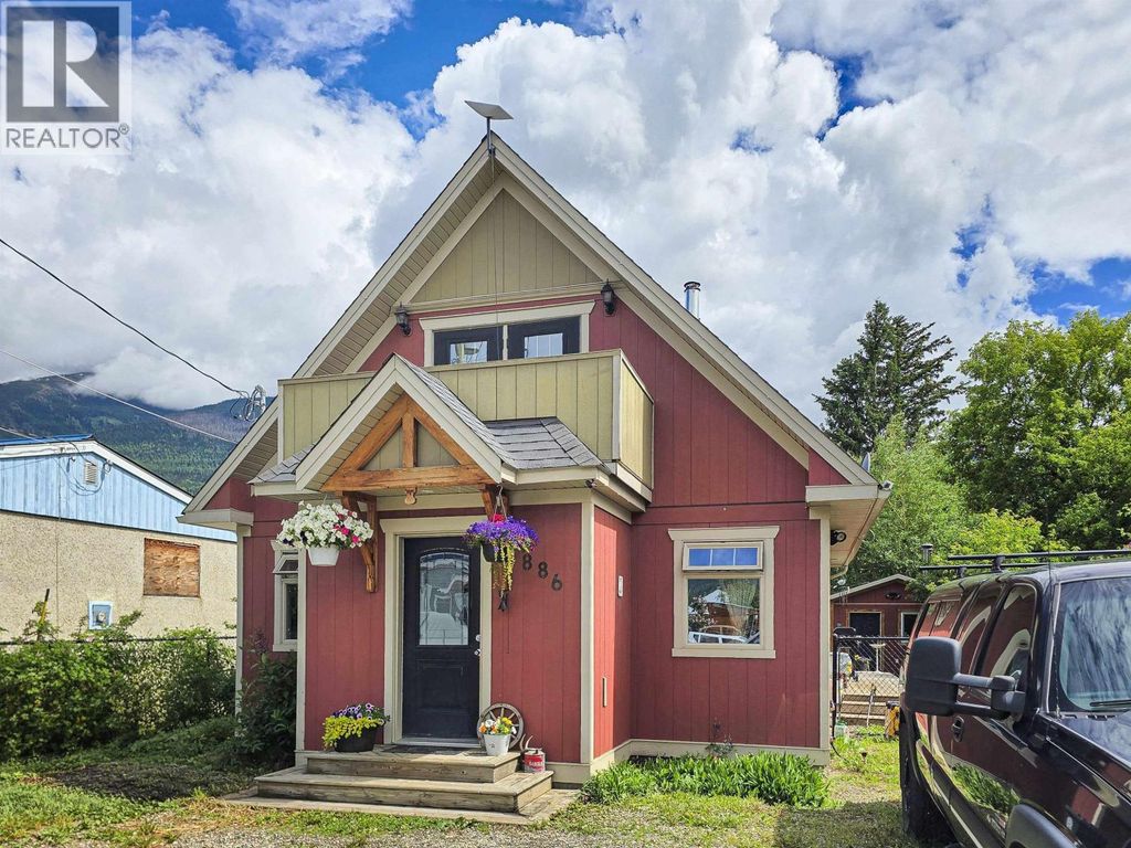 886 4th Avenue, Mcbride