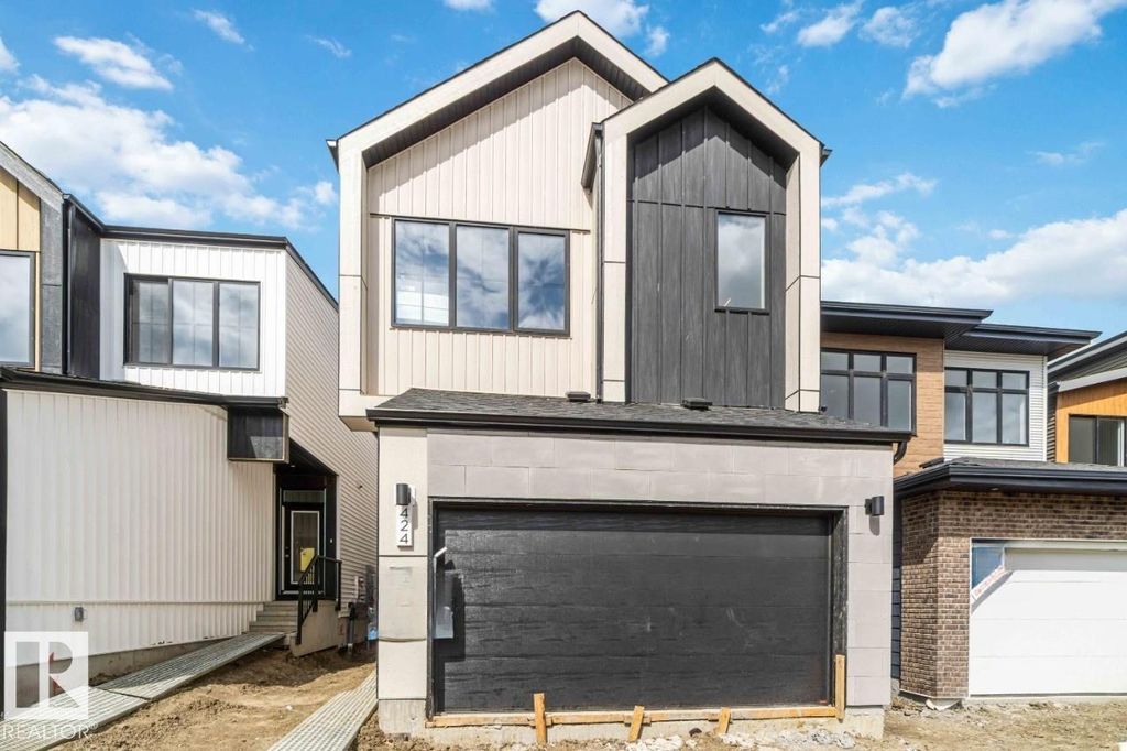 22522 83a Av Nw, Edmonton