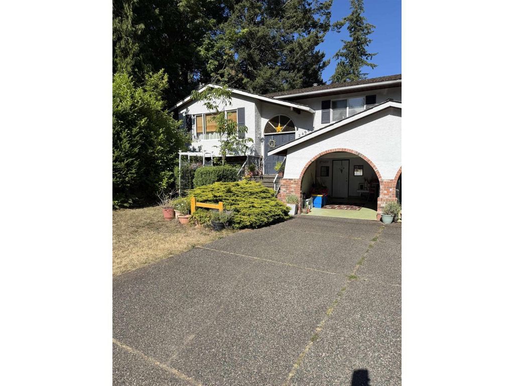 2496 124 Street, Surrey