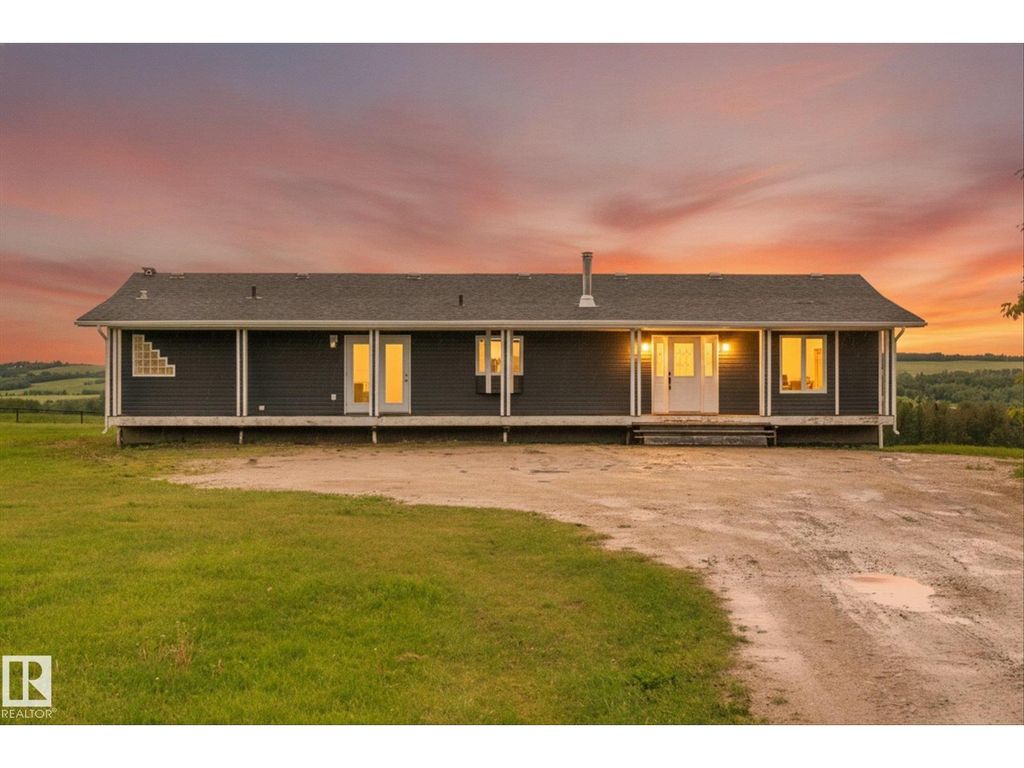 8223 Twp Road 590, Rural Lac Ste. Anne County