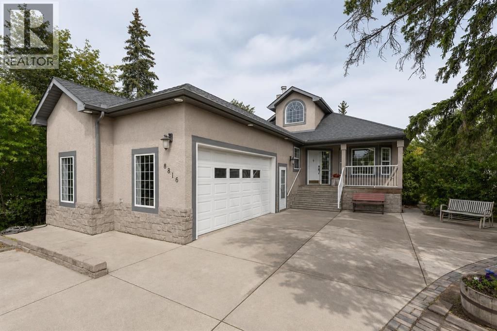 8816 48 Avenue, Calgary