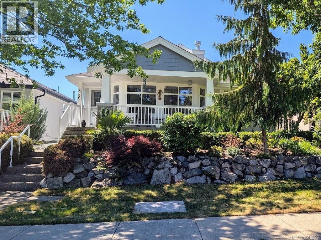 886 Stanhope Rd, Parksville