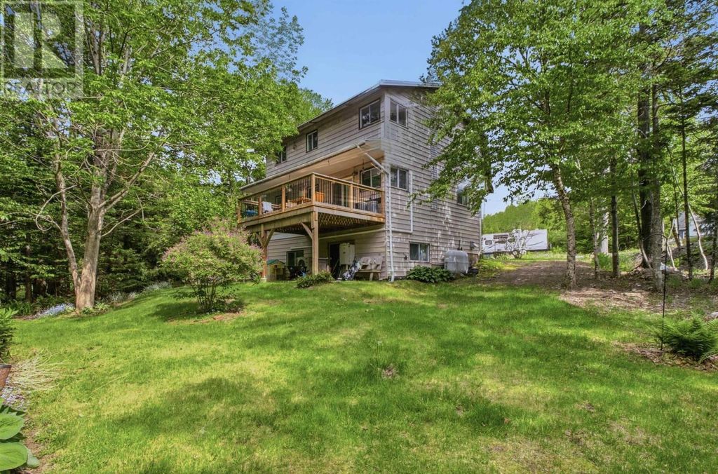 11 Cove Road, East Uniacke