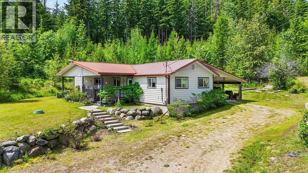635 Lakeview Arrow Creek Road, Wynndel