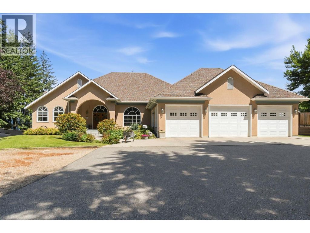2307 5 Avenue Se, Salmon Arm