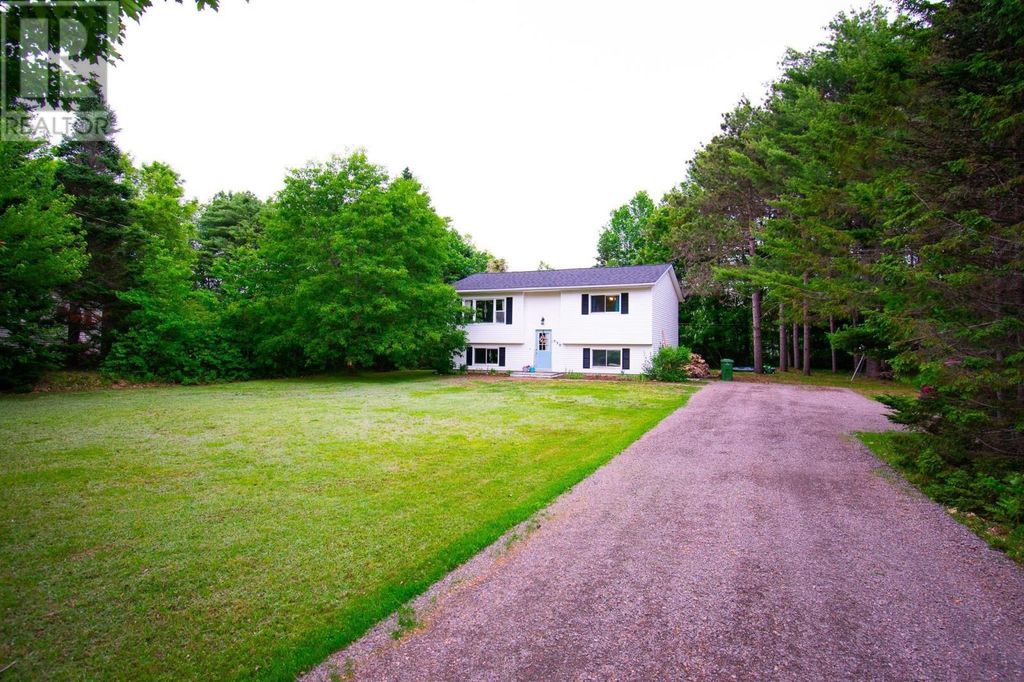 530 Bluenose Avenue, Meadowvale