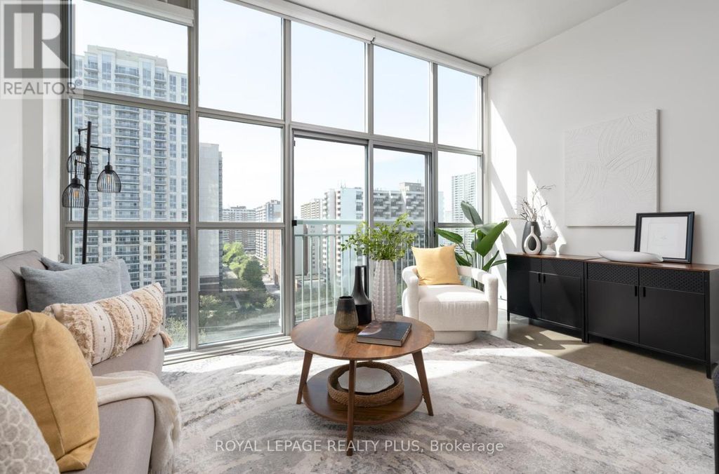1016 - 2 Fieldway Road, Toronto (islington-City Centre West)