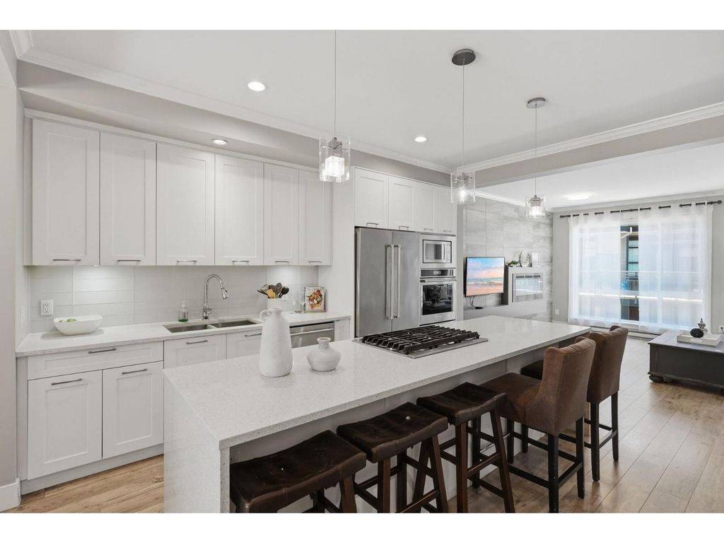 38 16488 64 Avenue, Surrey