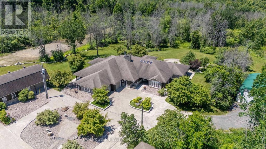 16401 County Rd 2, South Stormont