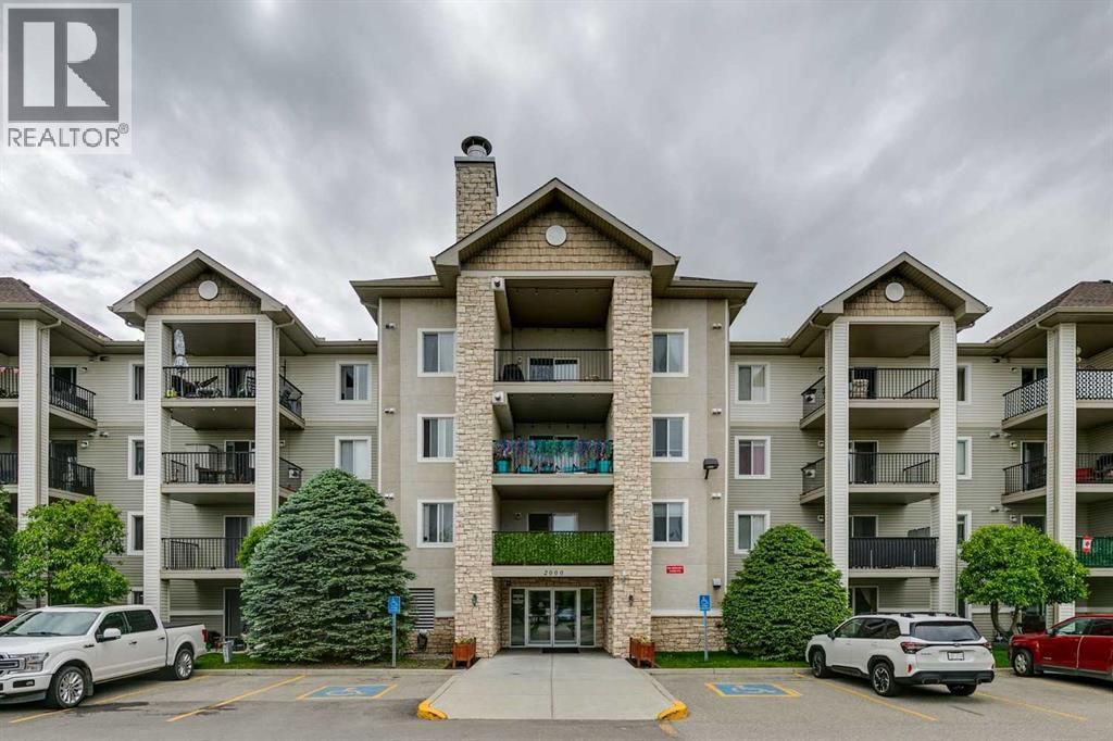 2407, 12 Cimarron Common, Okotoks