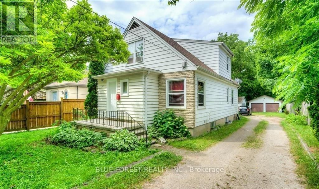 149 Forest Hill Avenue, London South (south D)