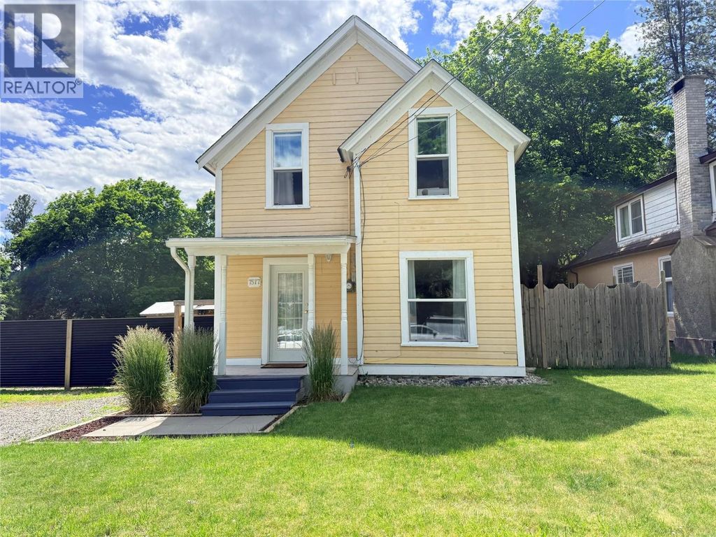 7577 4th Street, Grand Forks