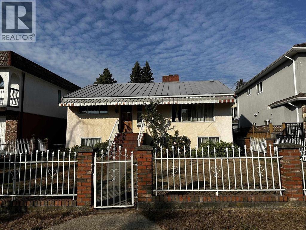 2621 E 8th Avenue, Vancouver