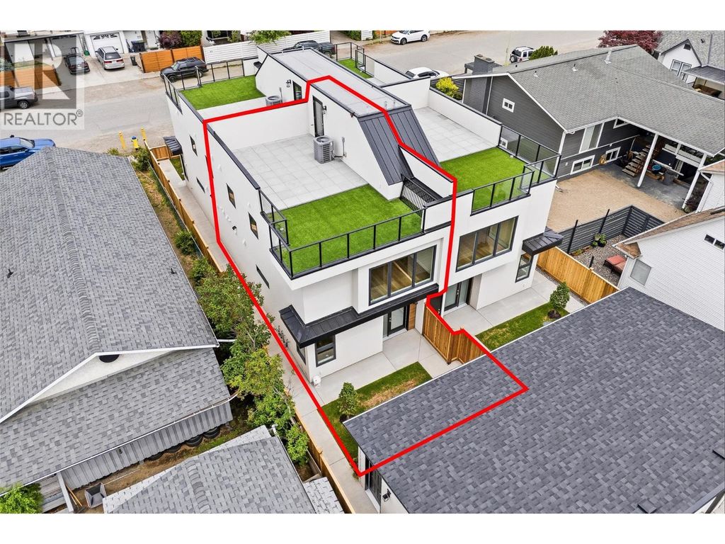 943 Fuller Avenue Unit# 1, Kelowna