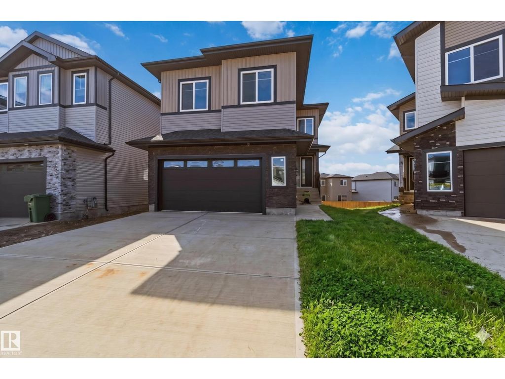 415 Pine Pt, Leduc