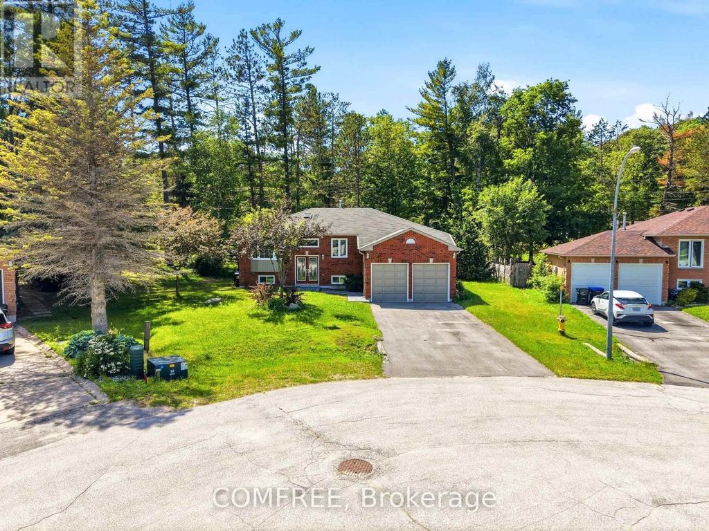 9 Birdie Court, Wasaga Beach
