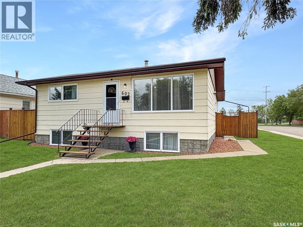 602 104th Street, North Battleford