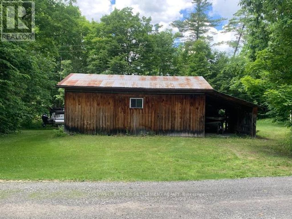 306 Hanna Road, Tay Valley