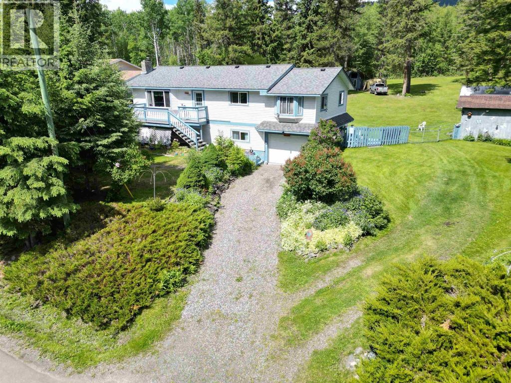 4310 Kokanee Road, 100 Mile House