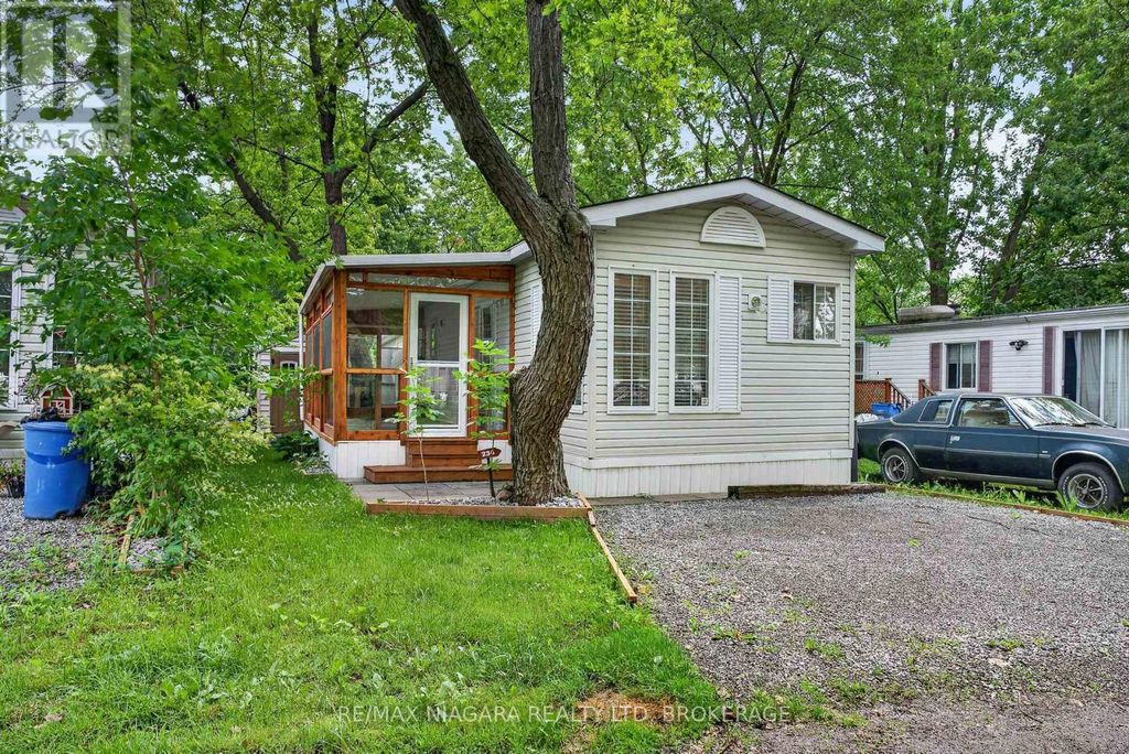 234 - 8845 Lundys Lane, Niagara Falls (ascot)