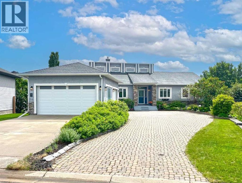 762 Stonehaven Drive, Carstairs