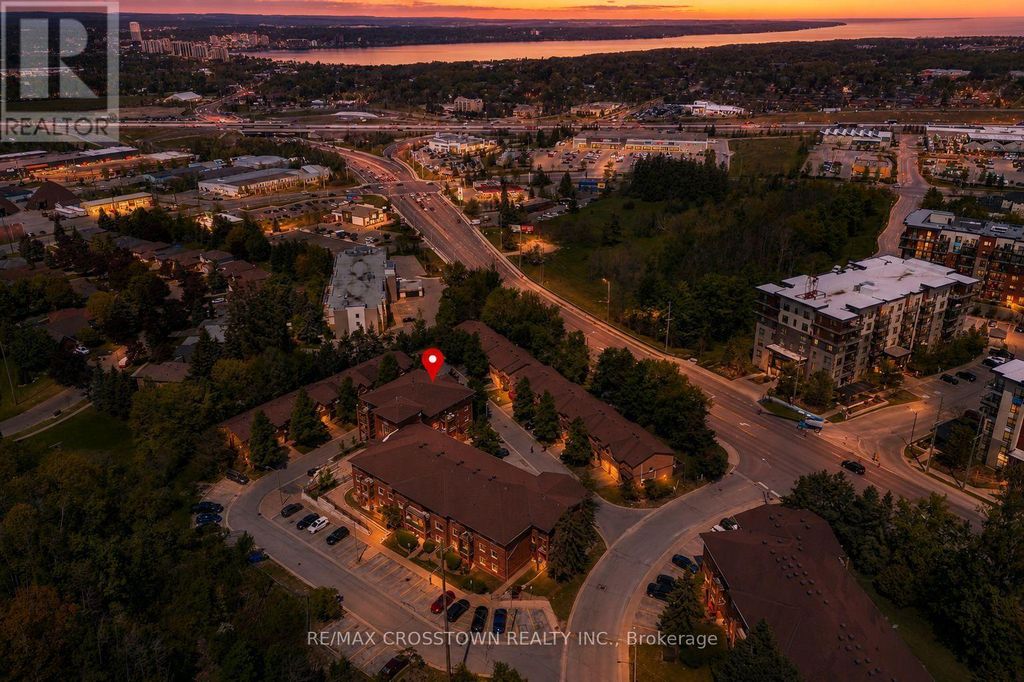 303 - 1 Quail Crescent, Barrie (ardagh)