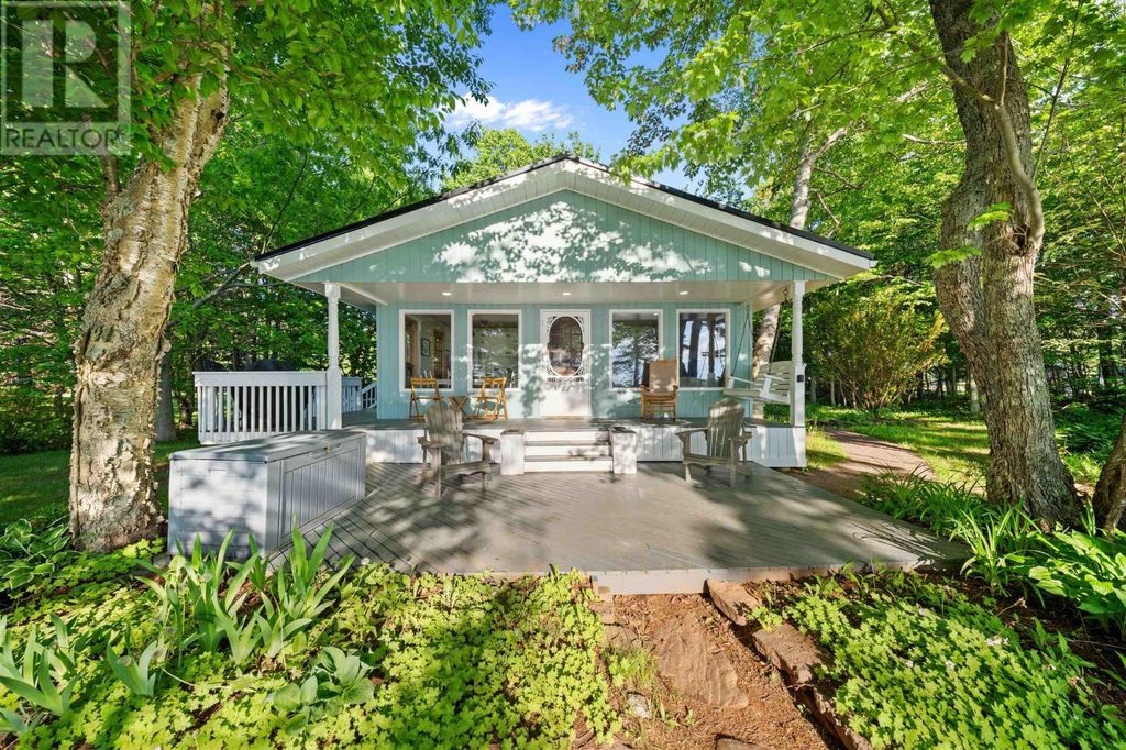71 Pitt Island Road, Fortune Cove