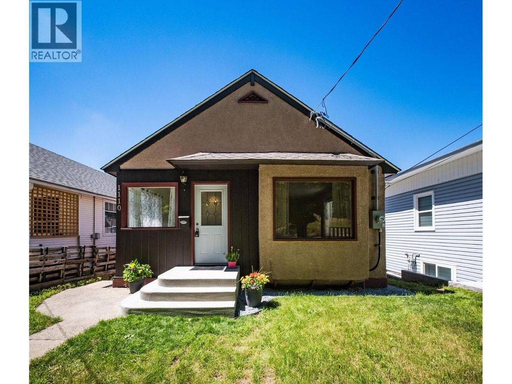 1110 Second Avenue, Trail