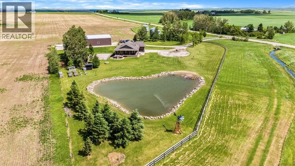 252042 Township Road 230, Rural Wheatland County
