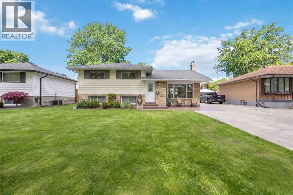 1021 Devine Street, Sarnia